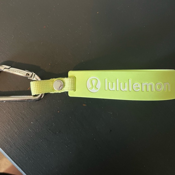 Lululemon keychain - Picture 4 of 4